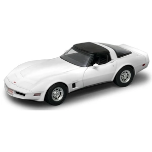 View product details for the Chevrolet Corvette (1982) in White